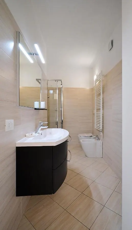 Xenia Apartments - New And Bright Urban Housing Milano